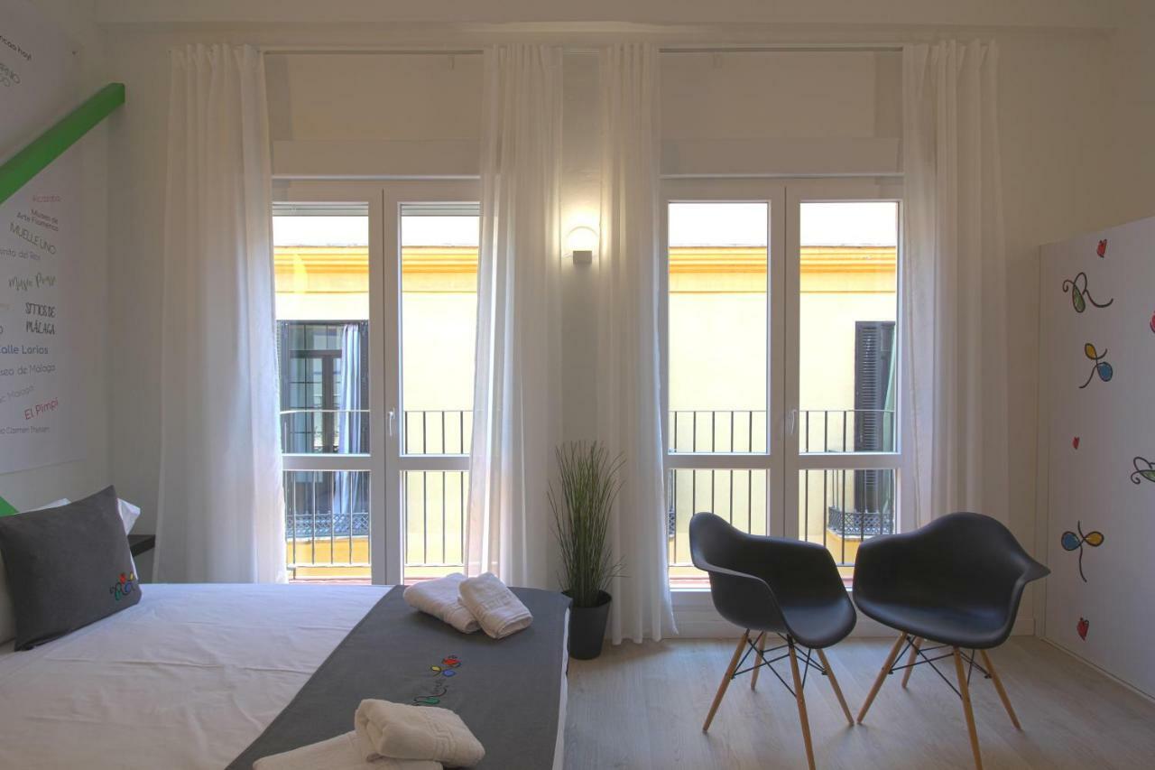 Apartamentos Romero Luna マラガ エクステリア 写真