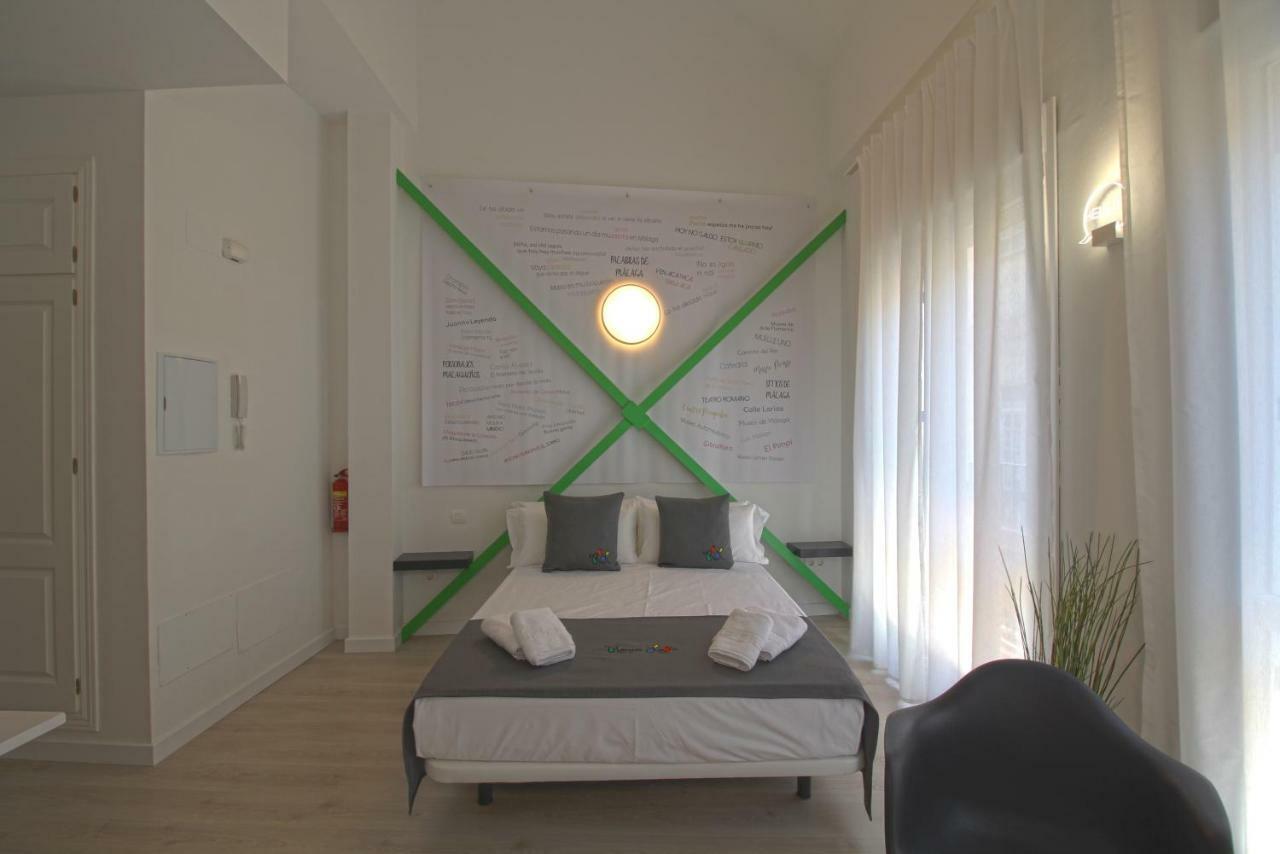 Apartamentos Romero Luna マラガ エクステリア 写真
